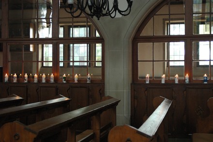 die Konfi-Kerzen bei ihrem ersten Einsatz in der Georgskirche!