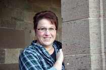 Neu in Güglingen: Seit April 2012 findet immer mittwochs von 16 - 17 Uhr eine offene Sprechstunde der Lebens- und Sozialberatung im Evang. Gemeindehaus, Oskar-Volkstraße 14 statt. Annette Walter, Sozialarbeiterin und Diakonin (B.A.) ist Ihre Ansprechpartnerin